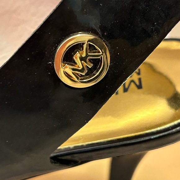 Michael Kors Rochelle Open Toe Patent Black Heels - 8-1/2M - - Picture 3 of 6